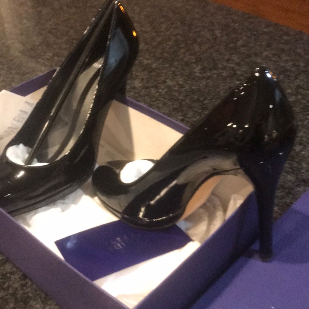 Platform patent leather pumps